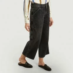 CLOSED Black Leyton Large 7 8th Length Tinted Jeans