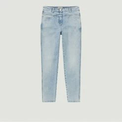 CLOSED Light Blue Skinny Pusher 7 8th Length Washed Out Jeans