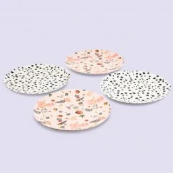 Eleanor Bowmer Shell & Dalmatian Picnic Dinner Plates - Set of 4