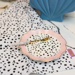 Eleanor Bowmer Scalloped Cake Plates – Set Of 4